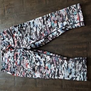 Lululemon Crop Legging Sz. 6